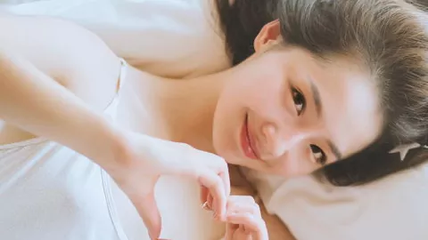 13岁男孩梦游盖被子